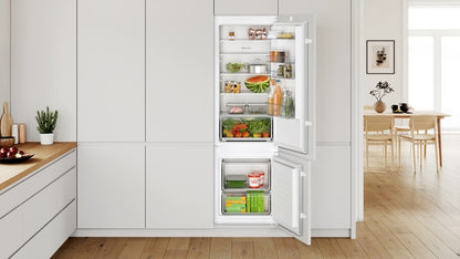 Bosch Series 2 Integrated Fridge Freezer 70/30 Split Low Frost