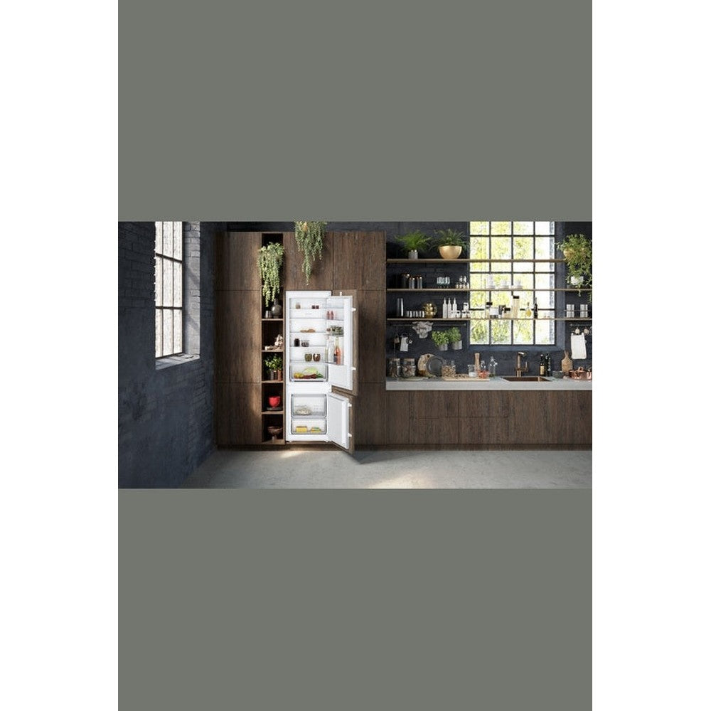 Neff Integrated Fridge Freezer 70/30 fixed hinge